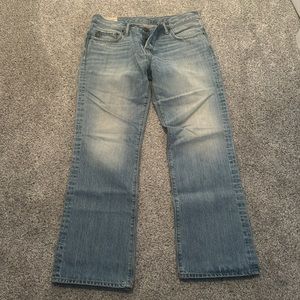 Brand new Abercrombie & Fitch men’s bootcut jeans. Non-smoking home.